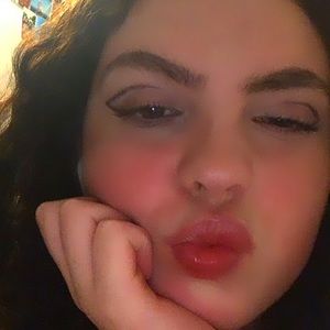 Meet your Posher, Kaylee